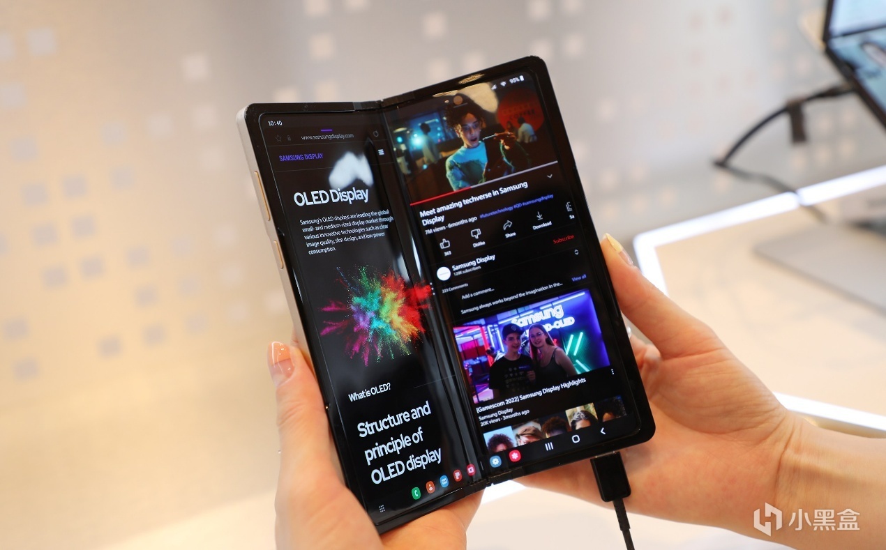 Samsung Display shows off a new folding phone hinge that can rotate 360  degrees | The Verge