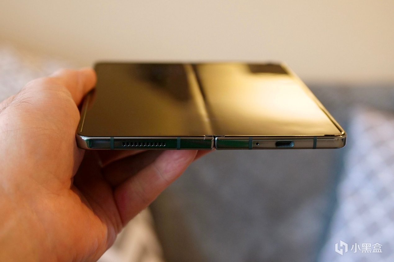 The hated foldable phone screen crease may finally be going away - Digital  Trends